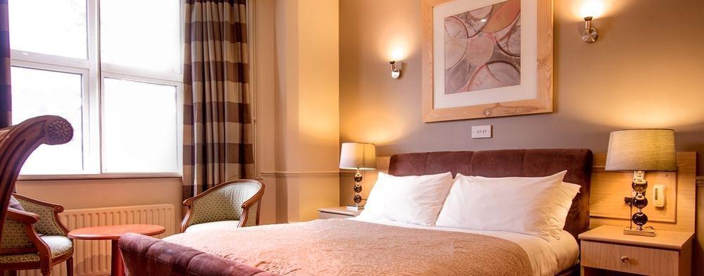 Thameside Hotel Reading Extérieur photo