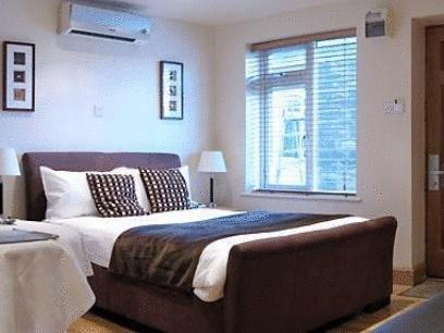 Thameside Hotel Reading Extérieur photo